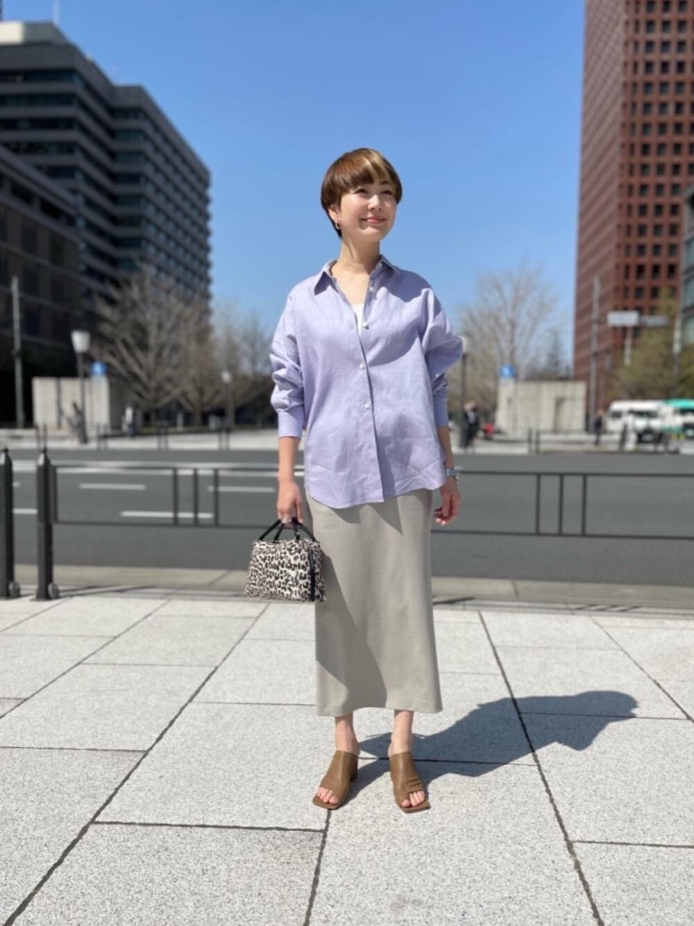 「UNITED ARROWSのUBCC PONTE ロング タイトスカート†（スカート、ベージュ系）」を使った、001673tkさん（レディース・165cm）の春コーディネートの1枚目の写真