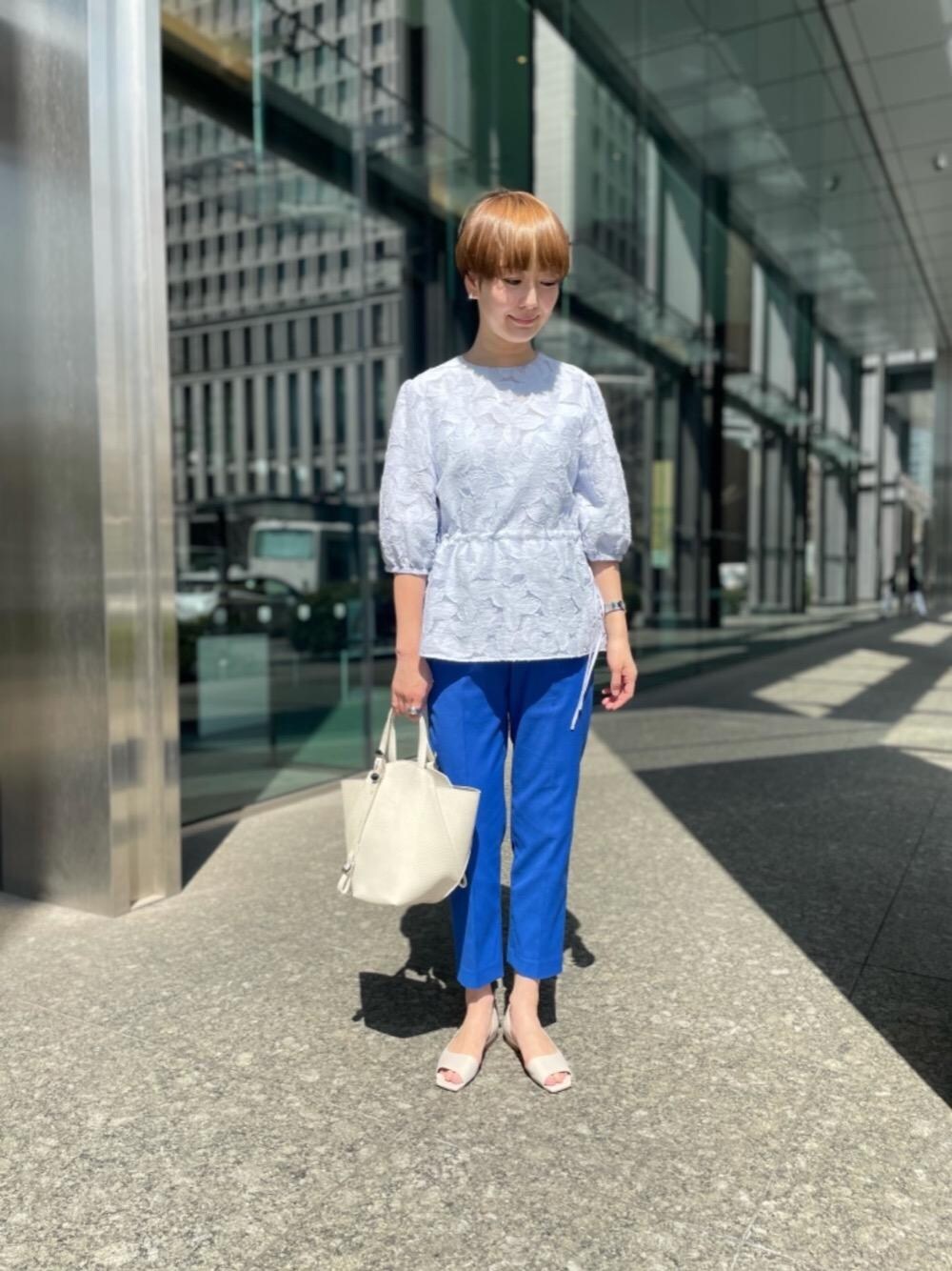 「UNITED ARROWSのUWSC ティアドロップ イヤリング ②（イヤリング、シルバー系）」を使った、001673tkさん（レディース・165cm）の春コーディネートの1枚目の写真