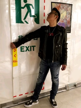 「デニムから始まったライフスタイルブランド」｜「アイテム（ライダースジャケット）」を使った、DIESEL BoY さん（メンズ・174cm）の冬コーディネート