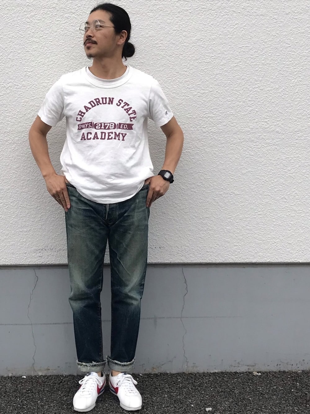 「休日スタイル、大人カジュアル、シンプル、カジュアル、90'sスタイル、コルテッツ、チャンピオン」｜「Championのアイテム（Tシャツ/カットソー、ホワイト系）」を使った、GONSIさん（メンズ・165cm）の夏コーディネートの1枚目の写真
