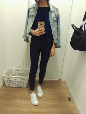 「UNIQLO（ユニクロ）のWOMEN スリムボーイフレンドフィットアンクルジーンズB（デニムパンツ）」を使った、yiさん（レディース・162cm）の秋コーディネート