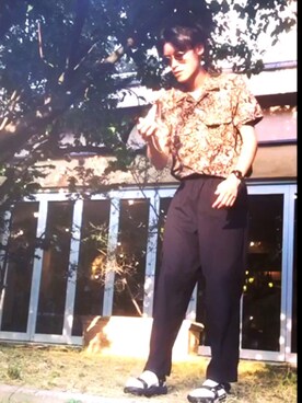 「総柄トップス」｜「アイテム（その他）」を使った、Shinさん（メンズ・178cm）の夏コーディネート
