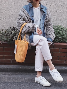 「CELINE」｜「アイテム（デニムジャケット）」を使った、maikoさん（レディース・161cm）の春コーディネート