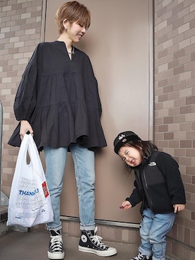 「MOUSSY（マウジー）のMVS SKINNY（デニムパンツ）」を使った、maikoさん（レディース・161cm）の春コーディネート