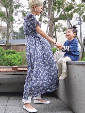 「アイテム（パンプス、ホワイト系）」を使った、maikoさん（レディース・161cm）の春コーディネート