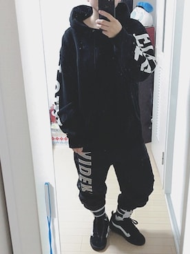 「FRESH.I.AM（フレッシュ.アイ.アム）のアイテム」を使った、カジさん（レディース・157cm）の冬コーディネート