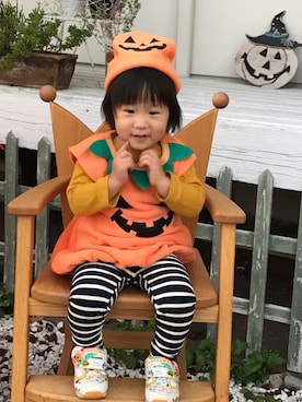 「Moujonjon（ムージョンジョン）のアイテム（その他パンツ）」を使った、さきさん（キッズ・80cm）の秋コーディネート