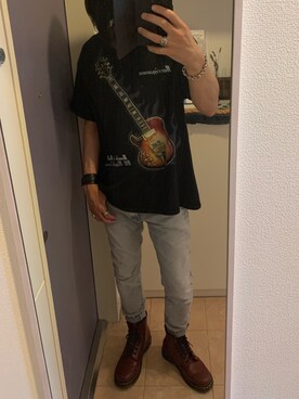 「G-STAR（ジースター）のアイテム（デニムパンツ、グレー系）」を使った、代表理事さん（メンズ・180cm）の春コーディネート