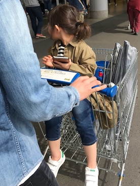 「AZUL by moussy（アズールバイマウジー）のアイテム（ワンピース/ドレス）」を使った、*him*さん（キッズ・100cm）の春コーディネート