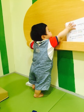 「PETIT BATEAU（プチバトー）のアイテム（サロペット/オーバーオール）」を使った、みーみさん（キッズ・100cm）の秋コーディネート