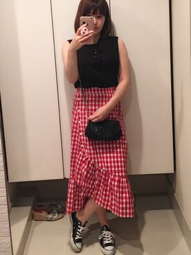 「DHOLIC（ディーホリック）のアイテム（Tシャツ/カットソー、ブラック系）」を使った、ゆみりんさん（レディース・163cm）の夏コーディネート