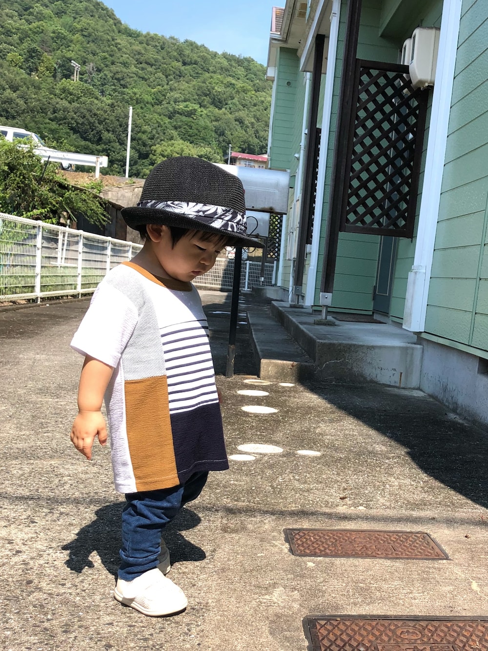 「1歳半、男の子コーデ、ハット、90cm、カジュアルコーデ、おとこのこ、1歳」｜「Right-onの【MPS】サーモハット （ハット、ブラック系）」を使った、Asahi ໒꒱*॰さん（キッズ・80cm）の夏コーディネートの1枚目の写真