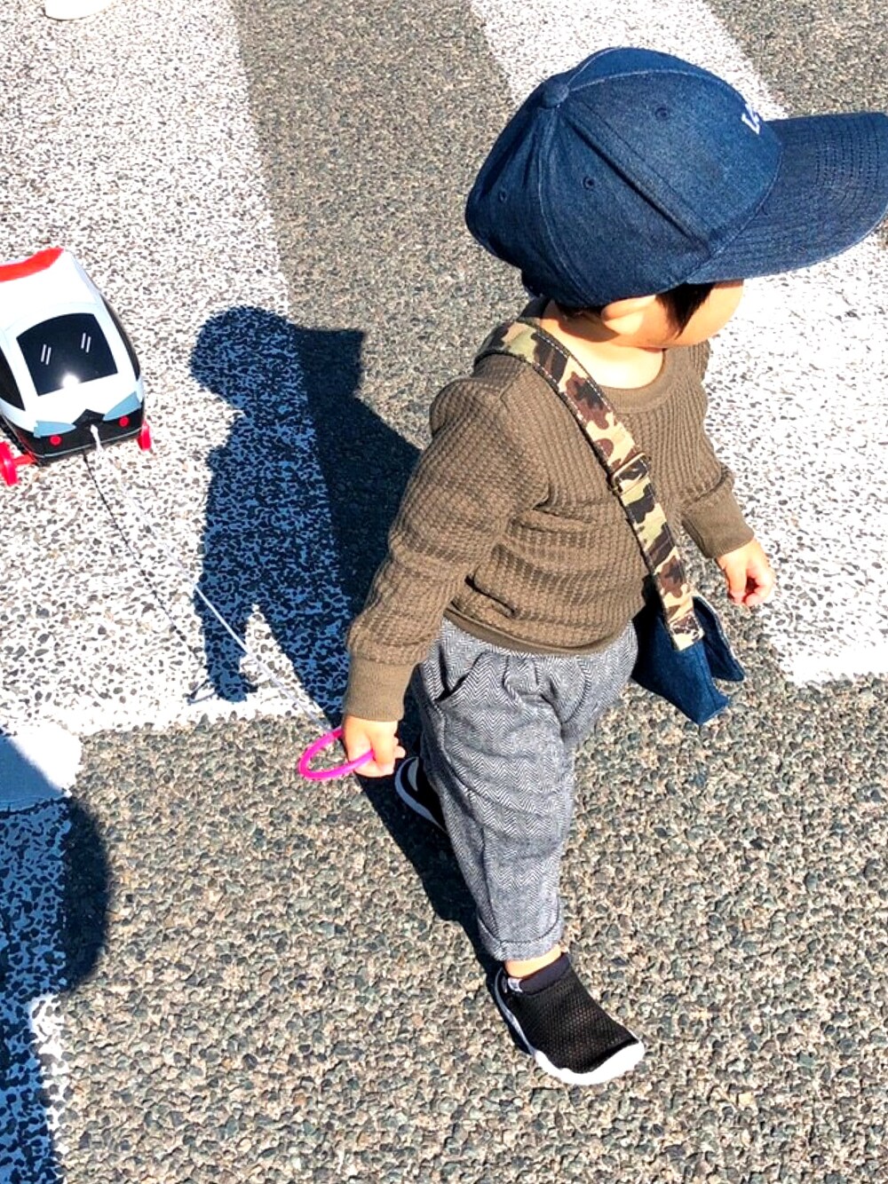 「kids、秋冬、シンプル、キッズコーデ、キャップ、男の子コーデ、プチプラ、1歳9カ月、おとこのこ、西松屋」｜「Right-onのアイテム（キャップ、ブルー系）」を使った、Asahi ໒꒱*॰さん（キッズ・90cm）の秋コーディネートの1枚目の写真