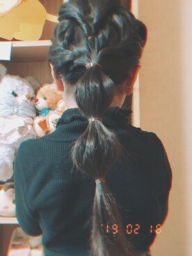 「アイテム（ヘアゴム）」を使った、RINAさん（レディース・162cm・10代）の冬コーディネート
