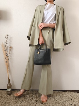 「MARC JACOBS（マークジェイコブス）のアイテム（ハンドバッグ）」を使った、wacanaさん（レディース・157cm）の秋コーディネート