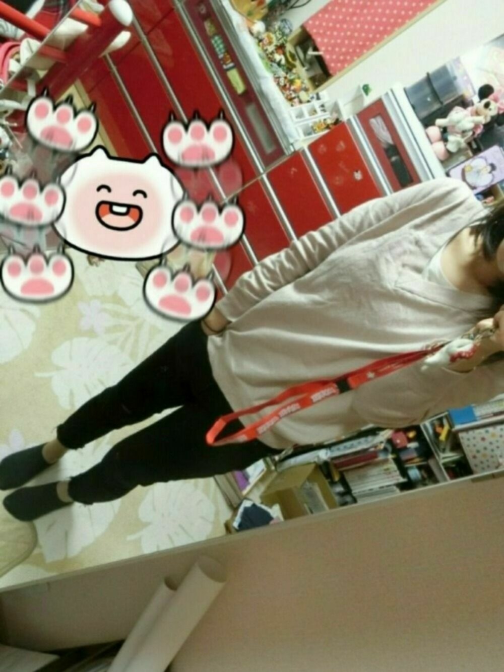 「Heatherのヘムダメージスキニー  731548（デニムパンツ、ブラック系）」を使った、なつみさん。さん（レディース・163cm）の冬コーディネートの1枚目の写真
