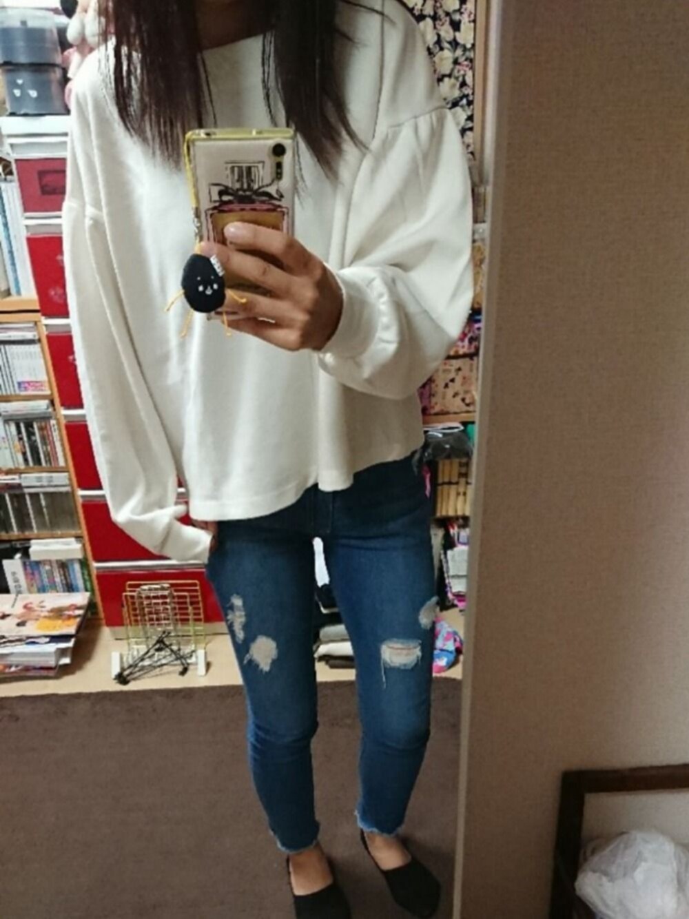 「E hyphen world galleryの・バルーンスリーブプルオーバー（Tシャツ/カットソー、ホワイト系）」を使った、なつみさん。さん（レディース・163cm）の秋コーディネートの1枚目の写真