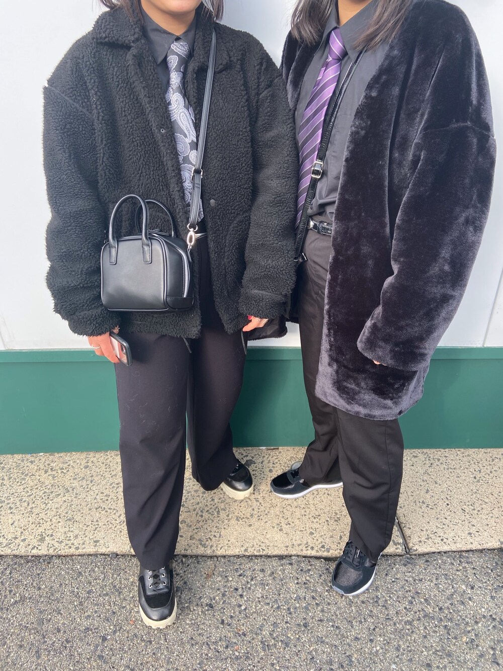 「ユニバコーデ」｜「GUのアイテム（ジャケット/アウター、ブラック系）」を使った、cocoroさん（レディース・156cm）の冬コーディネートの1枚目の写真