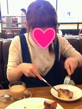 「RETRO GIRL（レトロガール）のアイテム（サロペット/オーバーオール）」を使った、むんさん（レディース・160cm）の春コーディネート