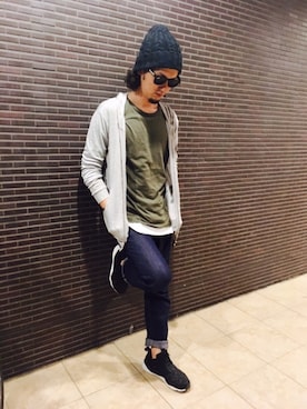 「Stra Raggio（ストララッジョ）のアイテム」を使った、藤井 すぐるさん（メンズ・170cm）の春コーディネート