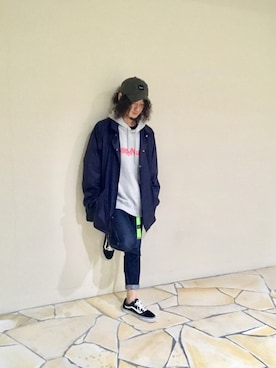 「OPENING CEREMONY（オープニングセレモニー）のアイテム」を使った、藤井 すぐるさん（メンズ・170cm）の秋コーディネート