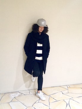 「アディダスオリジナルス」｜「アイテム（チェスターコート）」を使った、藤井 すぐるさん（メンズ・170cm）の秋コーディネート
