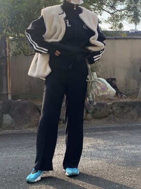 ジャージを使った 派手髪 のレディース人気ファッションコーディネート Wear