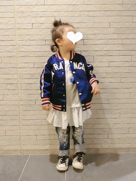 「DENIM DUNGAREE（デニムダンガリー）のアイテム（ブルゾン）」を使った、ちおさん（キッズ・100cm）の秋コーディネート