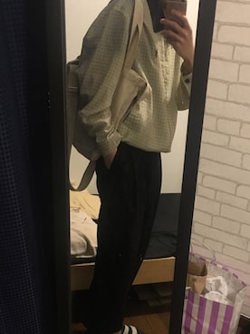 「YSL（ワイエスエル）のアイテム（トップス）」を使った、新木陣ArakiJinさん（メンズ・170cm）の春コーディネート