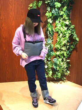 「HVC（エイチブイシー）のアイテム（キャップ）」を使った、HVC市原店さん（レディース・153cm）の春コーディネート