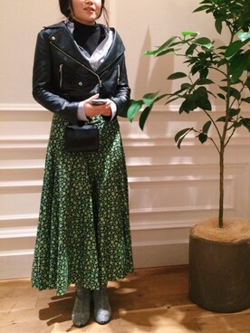 「アイテム（ブーツ、シルバー系）」を使った、eriko_yoshidaさん（レディース・166cm）の冬コーディネート