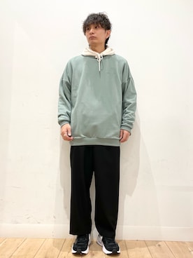 「AIR MAX」｜「アイテム（スウェット）」を使った、なかやんさん（メンズ・166cm）の冬コーディネート