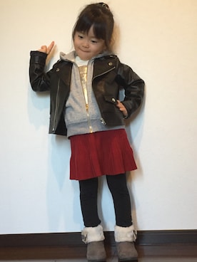 「BRANSHES（ブランシェス）のライダースジャケット（ライダースジャケット、ブラック系）」を使った、あんぱんちさん（キッズ）の冬コーディネート