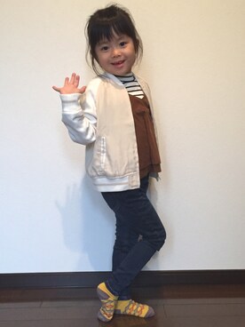 「BRANSHES（ブランシェス）のテレコボーダーTシャツ（Tシャツ/カットソー、ブルー系）」を使った、あんぱんちさん（キッズ）の春コーディネート