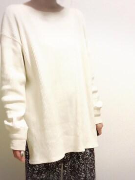 「SLOBE IENA（スローブイエナ）のアイテム（Tシャツ/カットソー、ベージュ系）」を使った、maiimaiiさん（161cm）の秋コーディネート