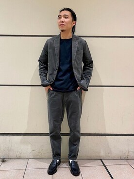 テーラードジャケットを使った チャコールグレー のメンズ人気ファッションコーディネート Wear