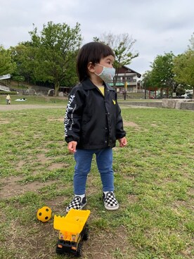 「公園コーデ」｜「アイテム（ナイロンジャケット）」を使った、kknkknmさん（キッズ・80cm）の春コーディネート