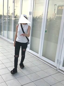 「DING（ディング）のアイテム（ブレスレット）」を使った、りこさん（レディース・154cm）の夏コーディネート