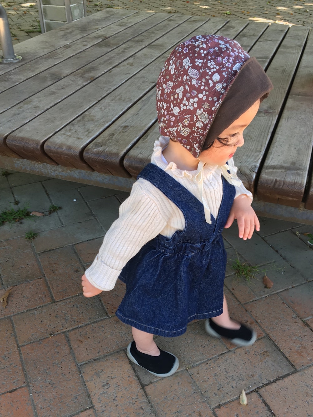「Handmadeのアイテム（帽子、ブラウン系）」を使った、ruby12・mさん（キッズ・70cm）の春コーディネートの1枚目の写真