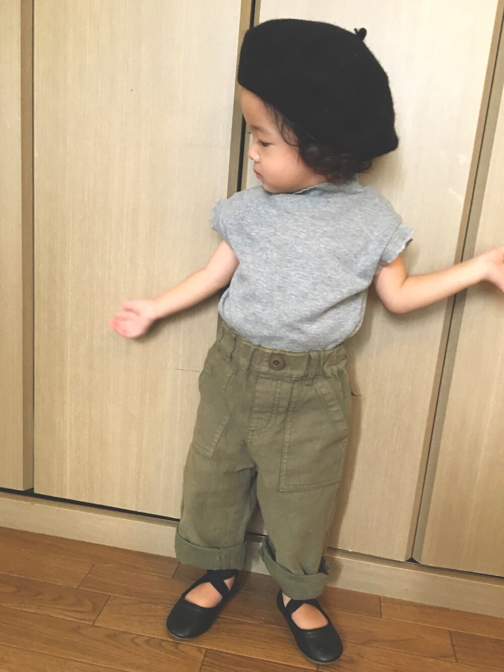 「今日のコーデ、カジュアル、女の子、夏、1歳4ヶ月」｜「petit mainのアイテム（チノパンツ、グリーン系）」を使った、ruby12・mさん（キッズ・80cm）の夏コーディネートの1枚目の写真