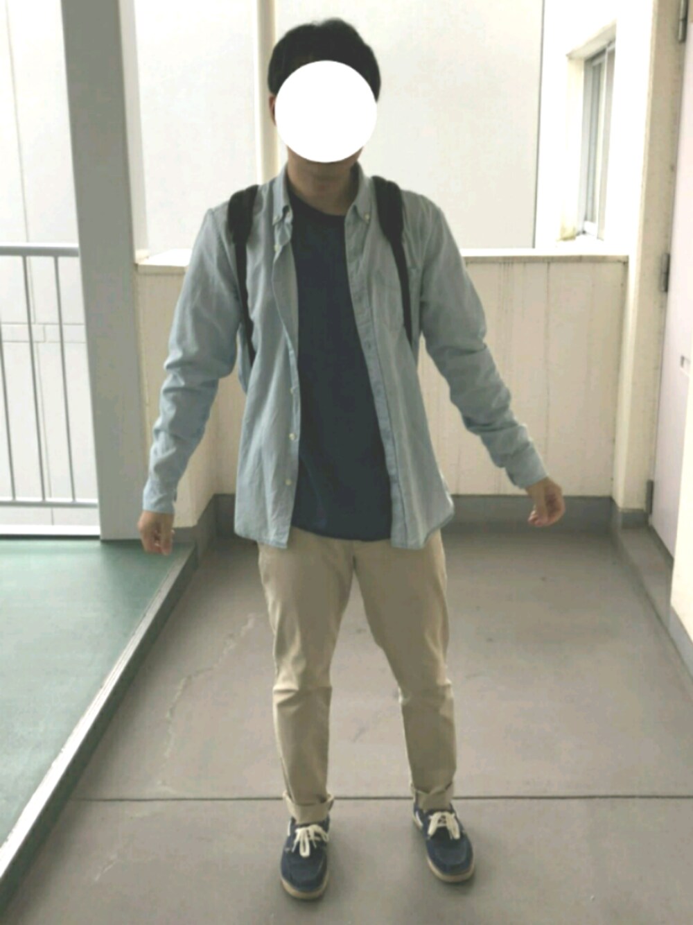「お洒落さんとつながりたい、シャツスタイル、カジュアルコーデ、プチプラ、GU、VANS、いいね、save、フォローお願いします🤑、デッキシューズ、リュック、デニムオンデニム」｜「GUのアイテム（Tシャツ/カットソー、ブルー系）」を使った、はんぞーさん（メンズ・169cm）の夏コーディネートの1枚目の写真