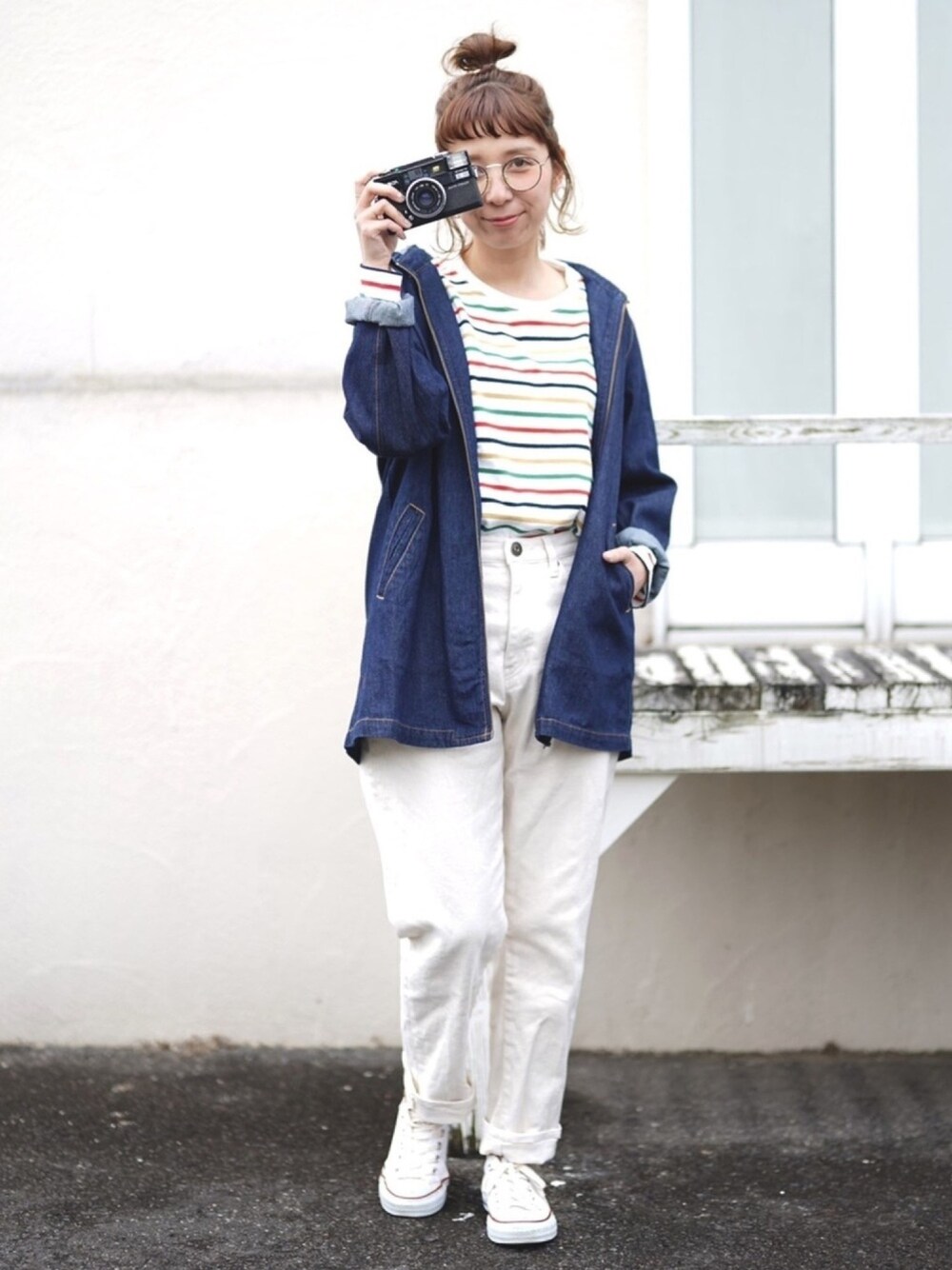 「マリン、ボーダー、ホワイト、デニム、春コーデ、休日スタイル、おしゃれさんと繋がりたい、ootd、パンツスタイル、ボーダートップス」｜「HEART MARKETのアイテム（デニムジャケット、ブルー系）」を使った、Lisaさん（レディース・158cm）の春コーディネートの1枚目の写真