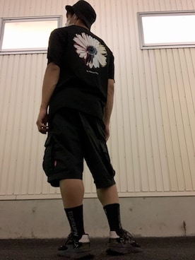 「HOOK（フック）のアイテム（Tシャツ/カットソー）」を使った、ヤマさんさん（メンズ・170cm）の夏コーディネート
