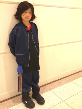 「キッズダンス」｜「アイテム（ジャケット/アウター）」を使った、O.T.Oさん（キッズ・123cm）の冬コーディネート