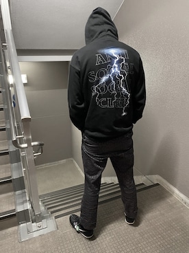 「MACKDADDY（マックダディー）のアイテム（パンツ）」を使った、Sotaさん（メンズ・174cm）の春コーディネート