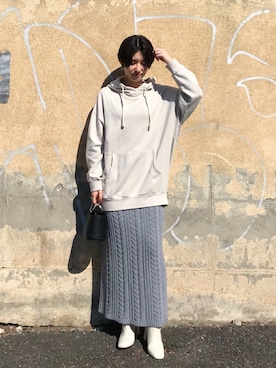 パーカーを使った ニットセットアップ のレディース人気ファッションコーディネート Wear