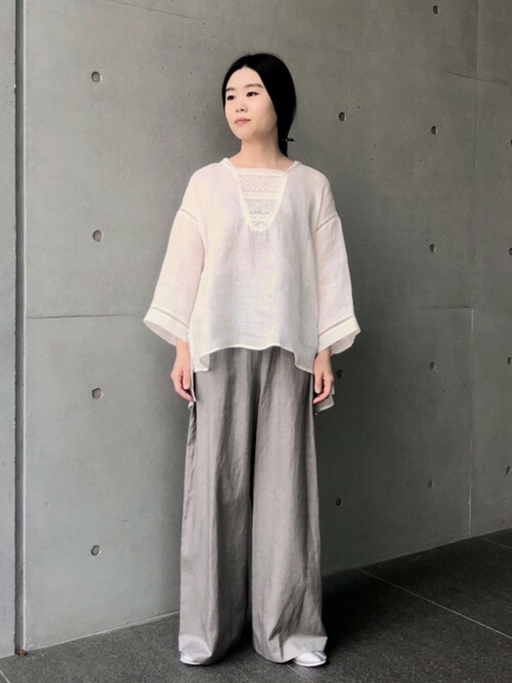 LOISIR（ロワズィール）の「リネンガーゼセーラーカラーブラウス