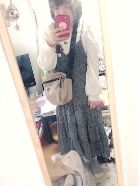 「アイテム（スマホグッズ）」を使った、ぽんぽこさん（レディース・151cm）の春コーディネート