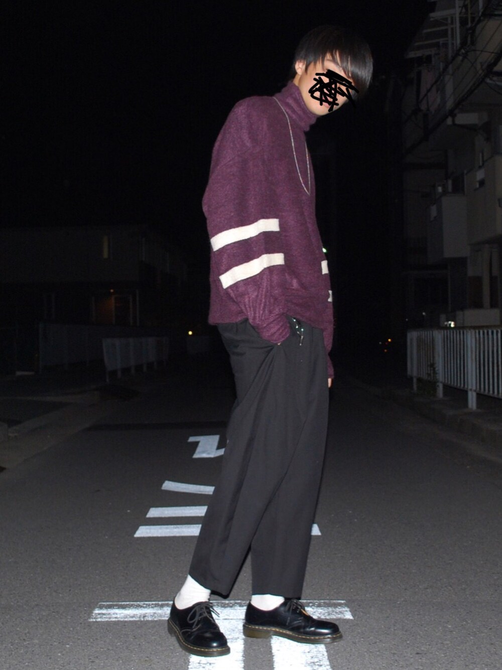 「秋のコーデ、シンプルコーデ、モード、SHAREEF、ワイドパンツ、ニット、パープル、ootd、冬、ゆるコーデ」｜「SHAREEFのアイテム（ニット/セーター、パープル系）」を使った、KKKさん（メンズ・176cm）の秋コーディネートの1枚目の写真
