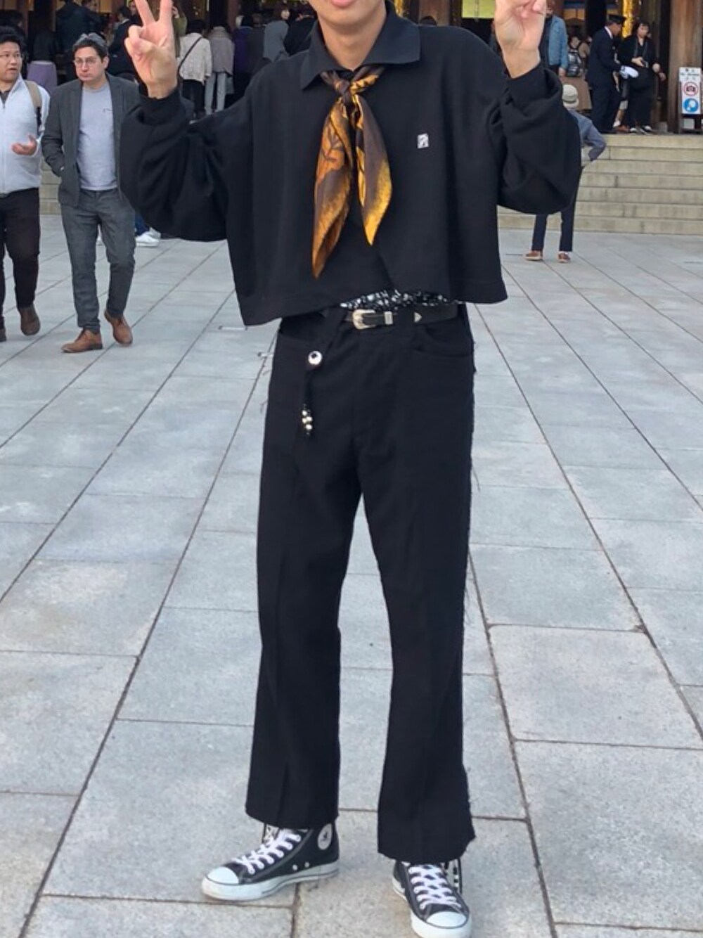 「ootd、秋のコーデ、冬コーデ、オールブラック、お洒落さんとつながりたい、年末WEAR感謝祭、ビックシルエット、大学生、今日のコーデ、ドメスティックブランド」｜「NEONSIGNのNEON SIGN COMPANY POLO（ポロシャツ、ブラック系）」を使った、KKKさん（メンズ・176cm）の冬コーディネートの1枚目の写真